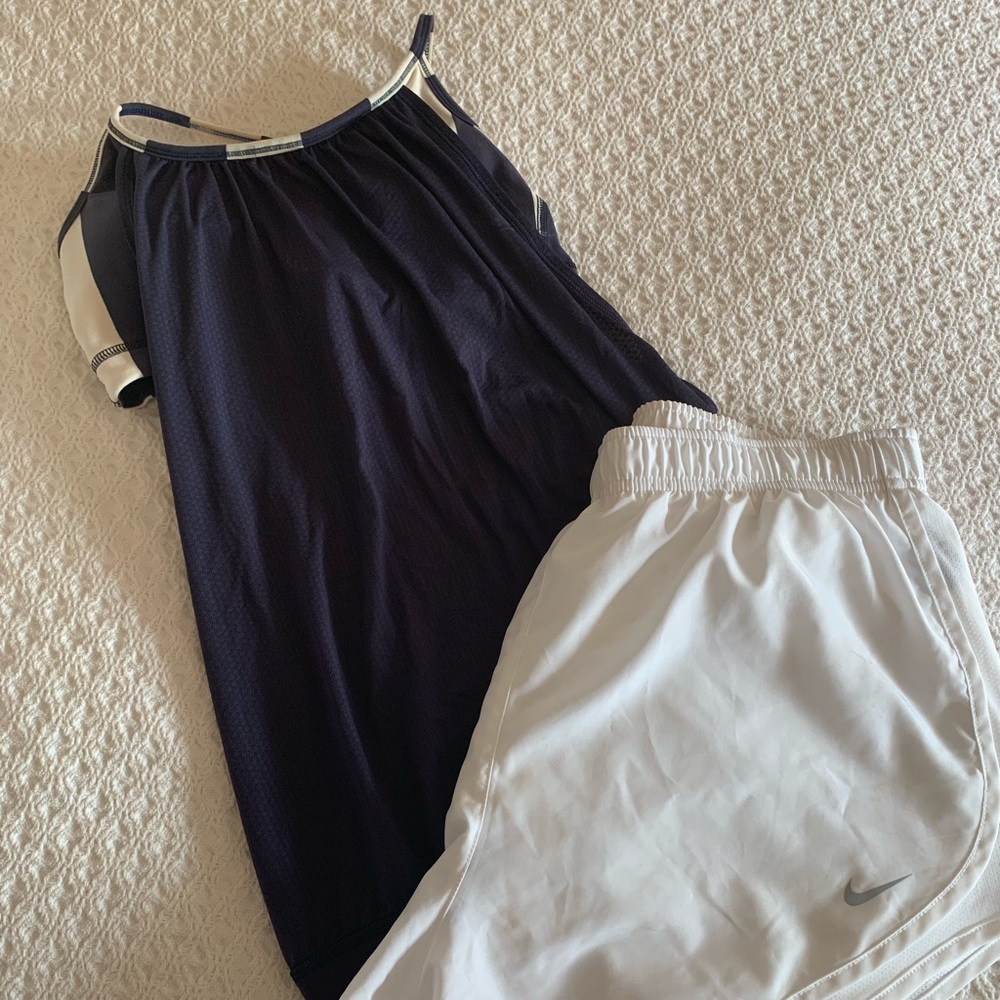 Lululemon tank with built in sports bra